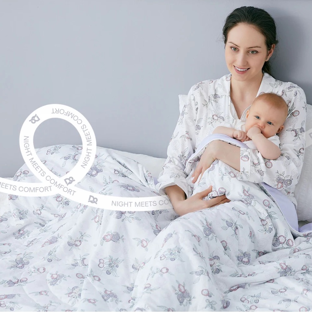 NIB Domiamia bamboo cotton blend Muslin baby blanket